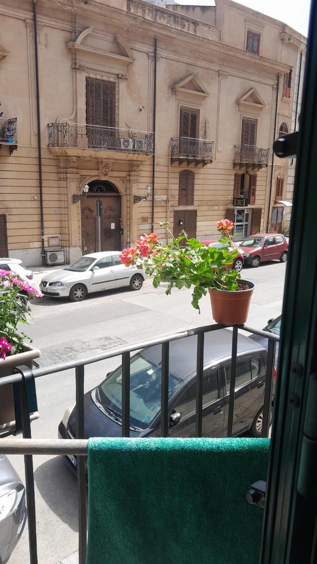 Appartamento Casa Assisi Palermo Esterno foto